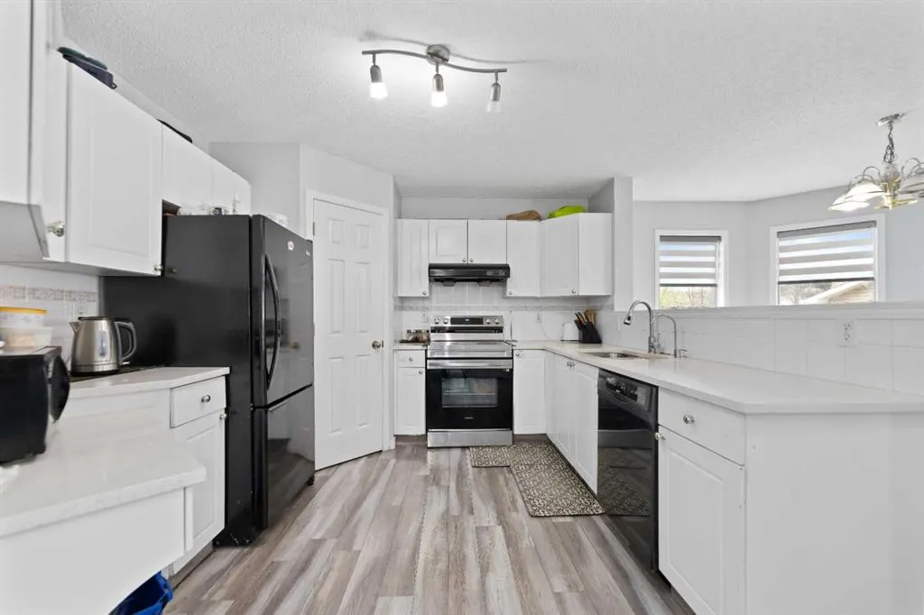 14 Tarington Park NE