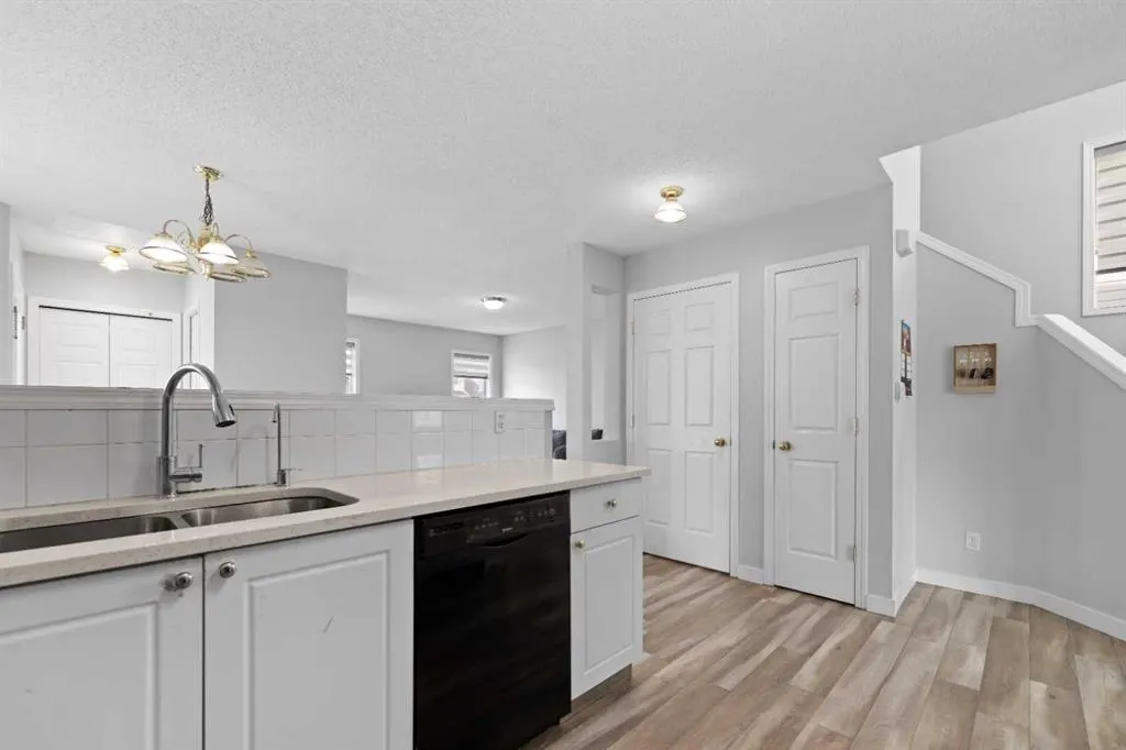 14 Tarington Park NE