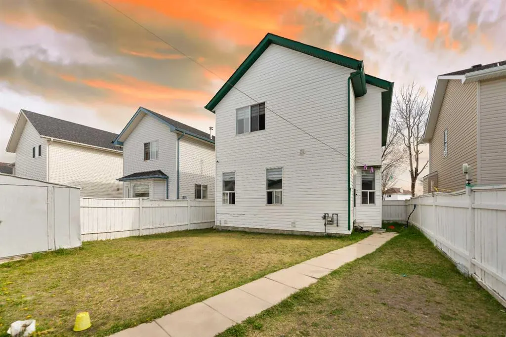 14 Tarington Park NE