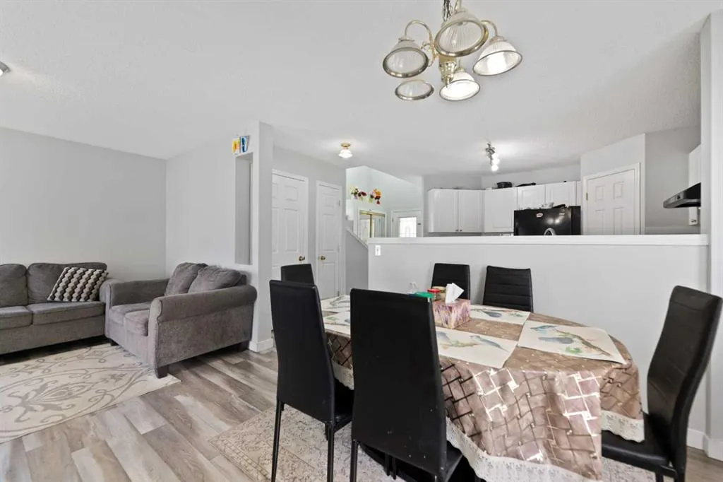 14 Tarington Park NE