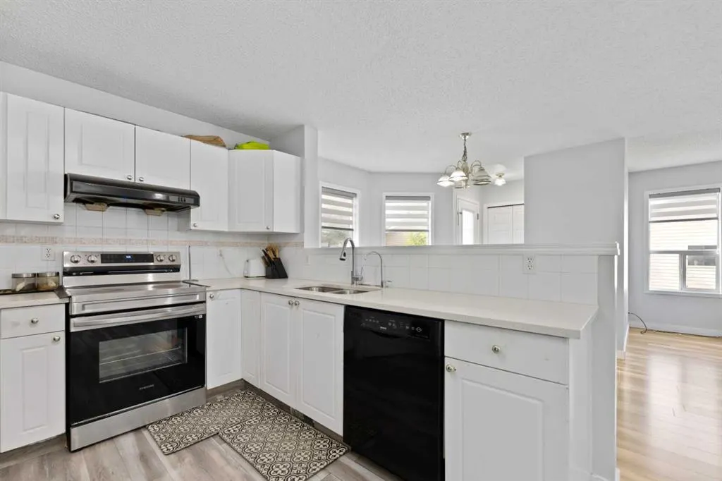 14 Tarington Park NE