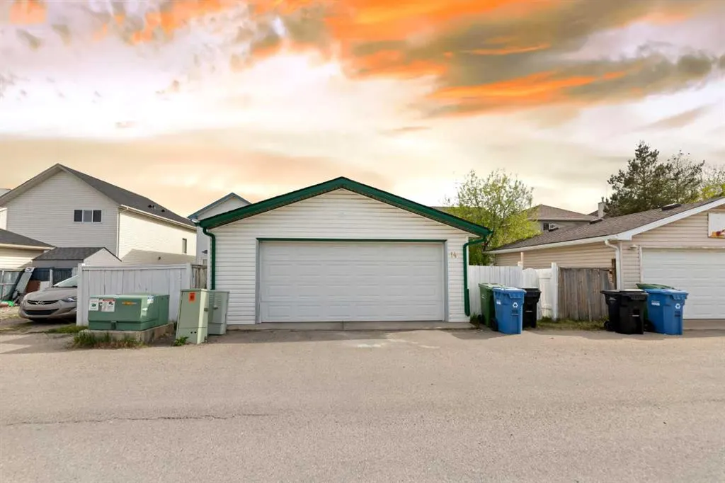 14 Tarington Park NE