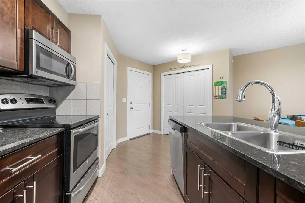 5 Saddlestone Way NE, #409