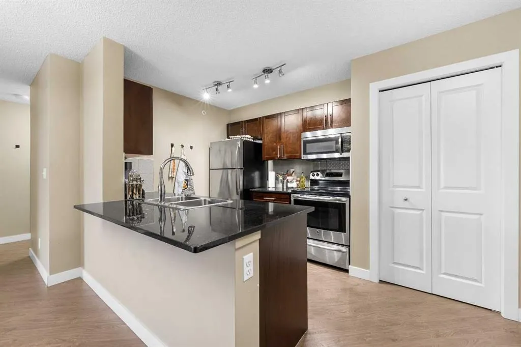 5 Saddlestone Way NE, #409