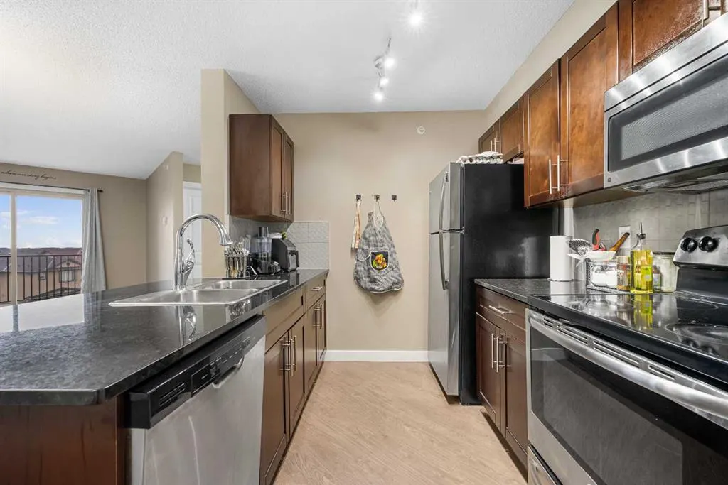 5 Saddlestone Way NE, #409
