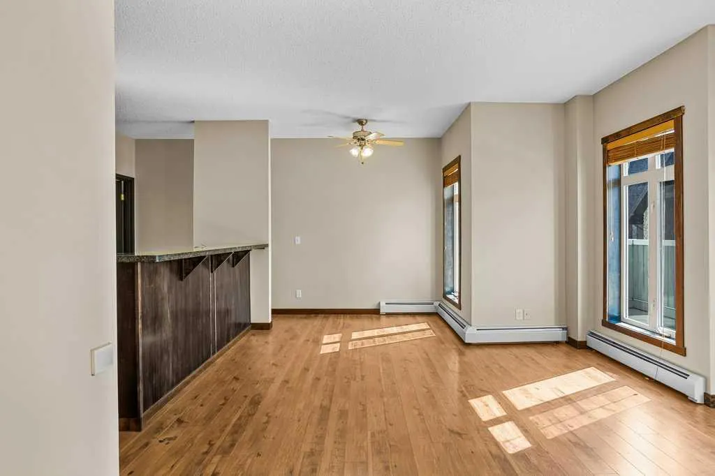 1151 Sidney Street, #302