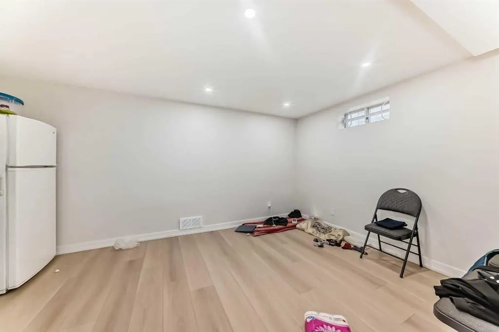 114 Martinbrook Road NE