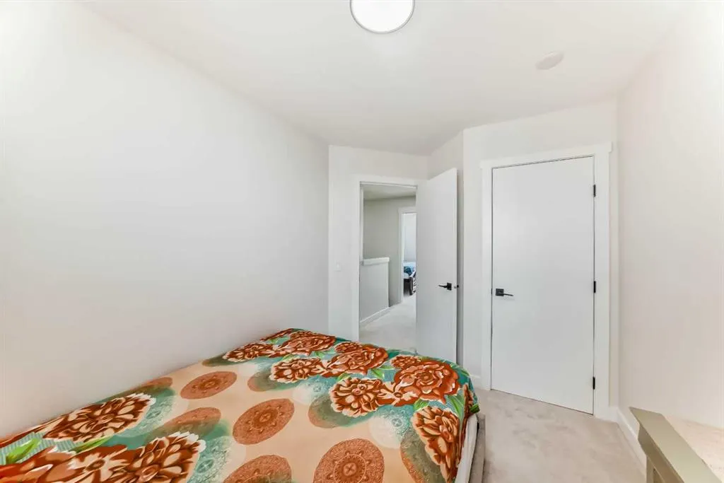 114 Martinbrook Road NE