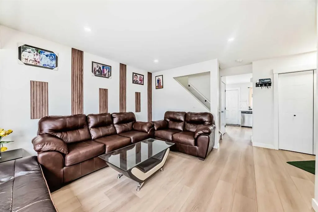 114 Martinbrook Road NE