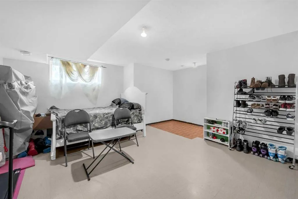 220 Savanna Road NE