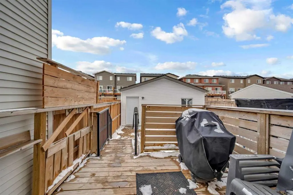 220 Savanna Road NE