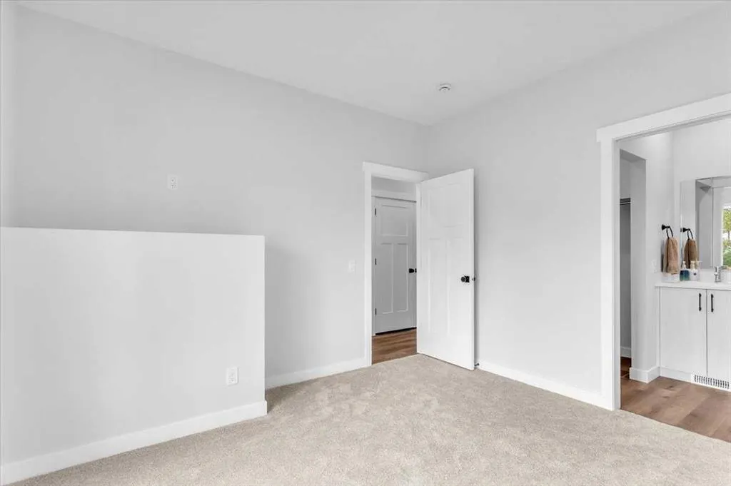 1016 Limit Avenue