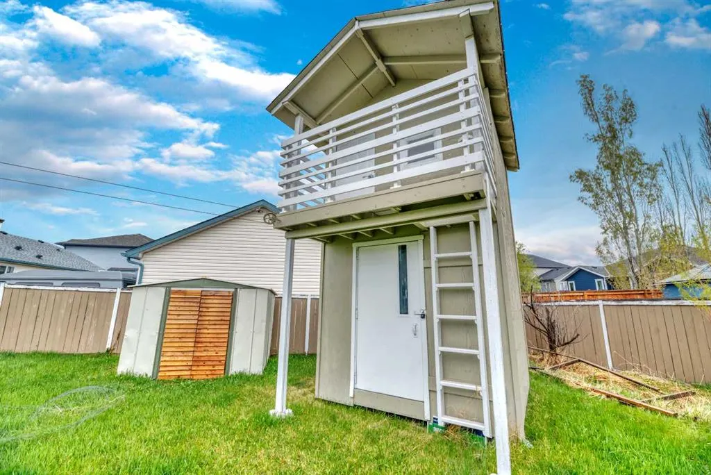 27 Henderson Road