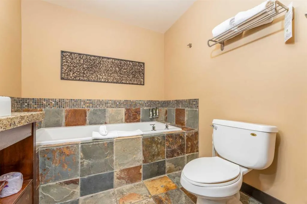 1818 Mountain Avenue, #107B