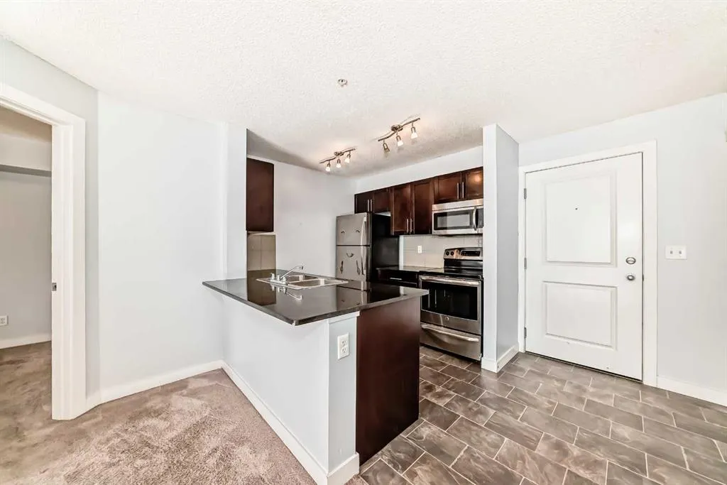 5 Saddlestone Way NE, #205