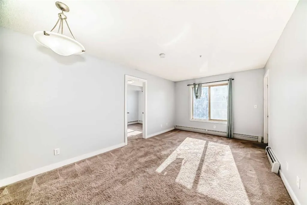 5 Saddlestone Way NE, #205