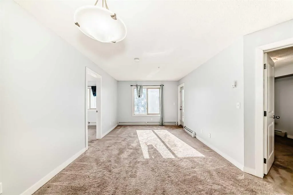 5 Saddlestone Way NE, #205