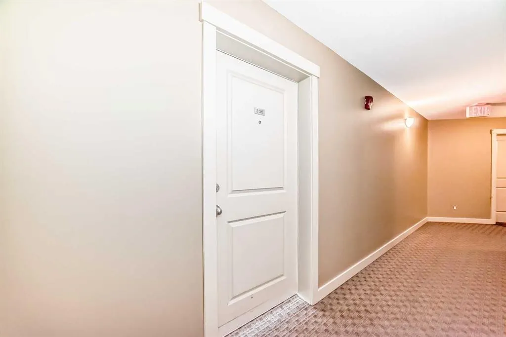 5 Saddlestone Way NE, #205