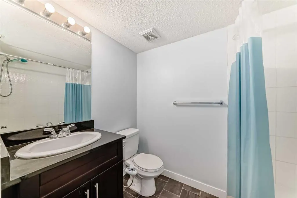 5 Saddlestone Way NE, #205