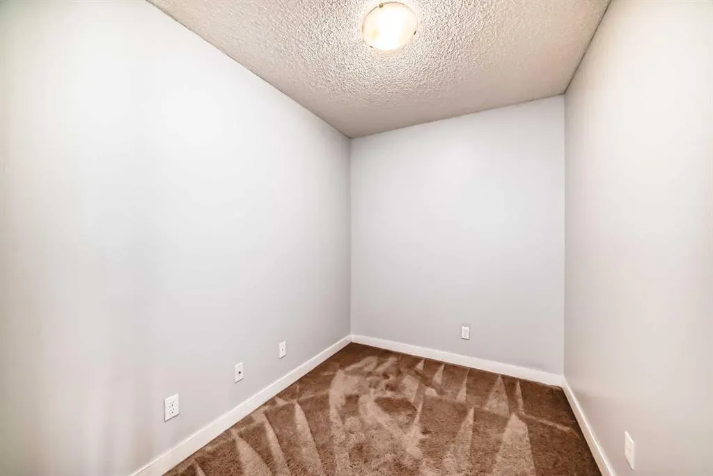 5 Saddlestone Way NE, #205