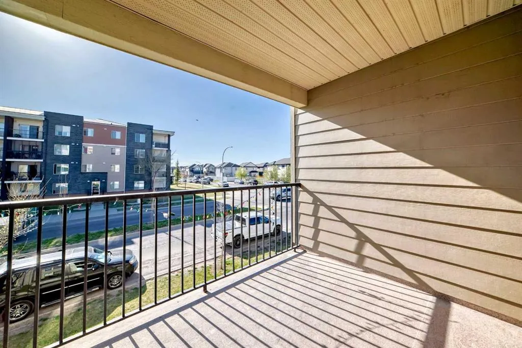 5 Saddlestone Way NE, #205