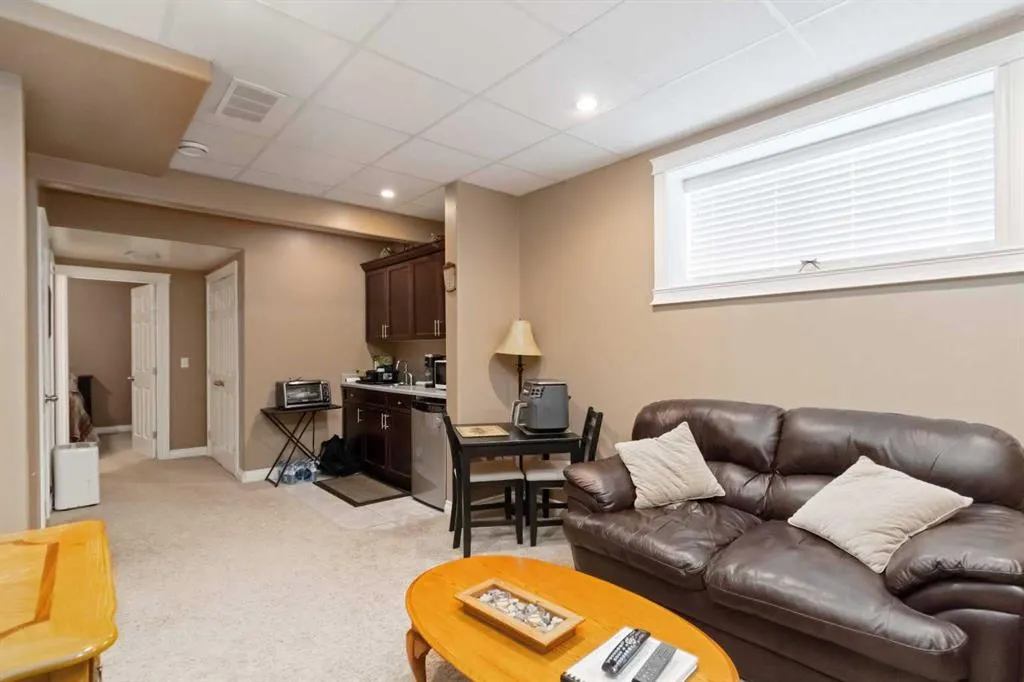 108 Chestnut Way