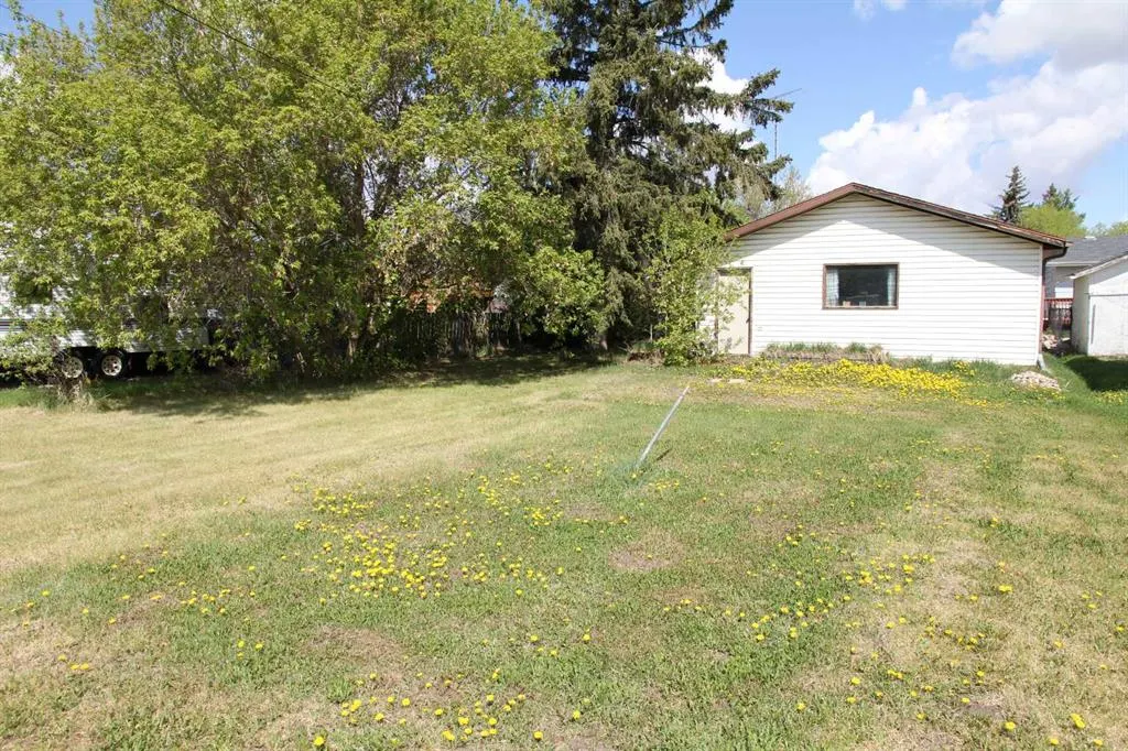 109 5 Avenue W