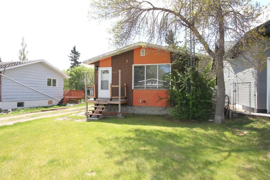109 5 Avenue W