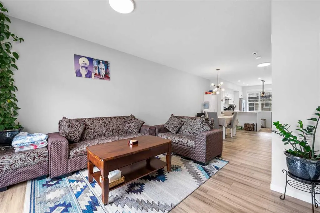 324 Copperstone Manor SE