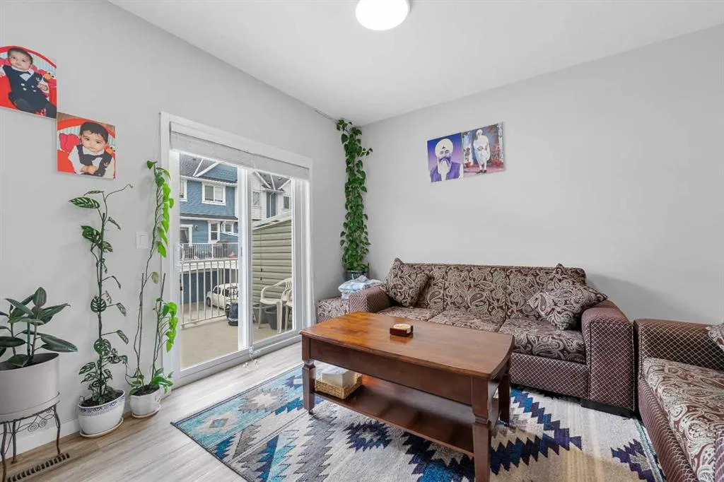 324 Copperstone Manor SE
