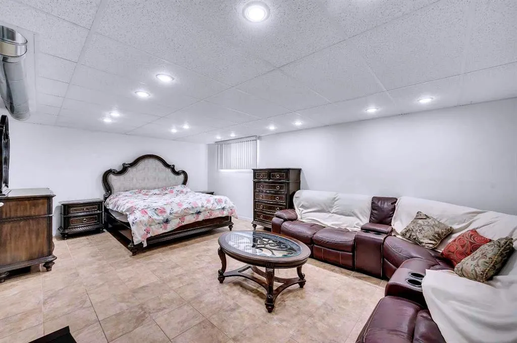 116 Skyview Shores Manor NE