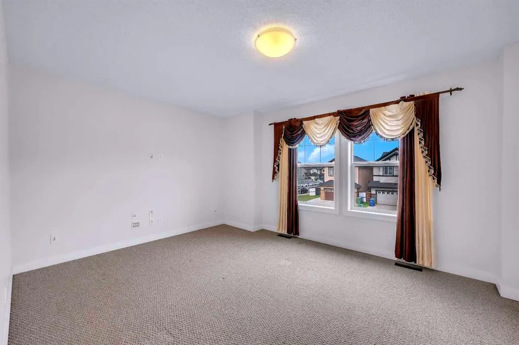 116 Skyview Shores Manor NE