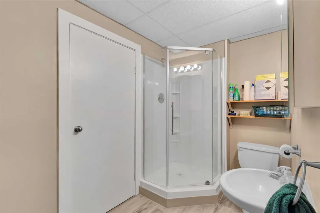 270046 Township Road 284