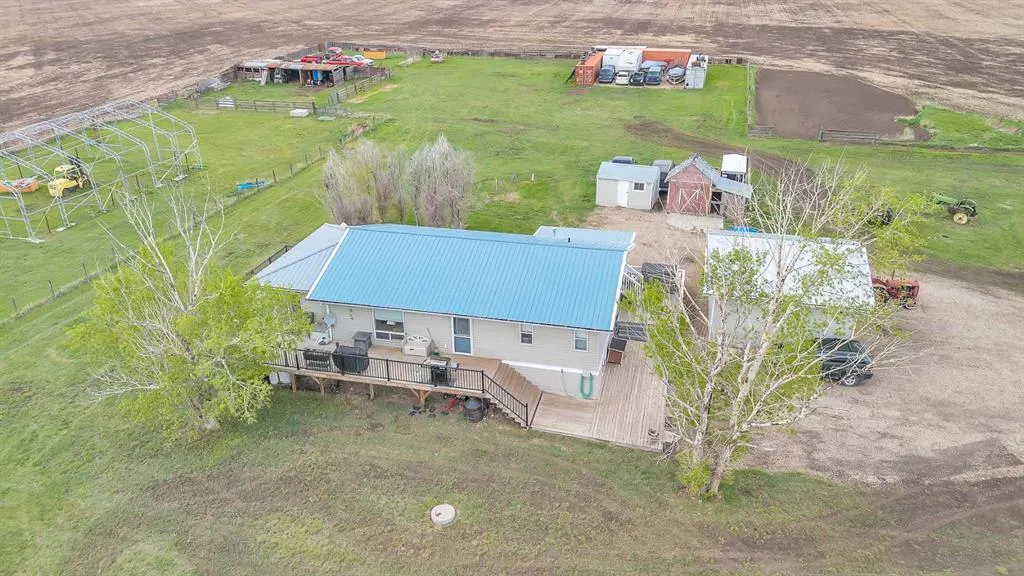 270046 Township Road 284