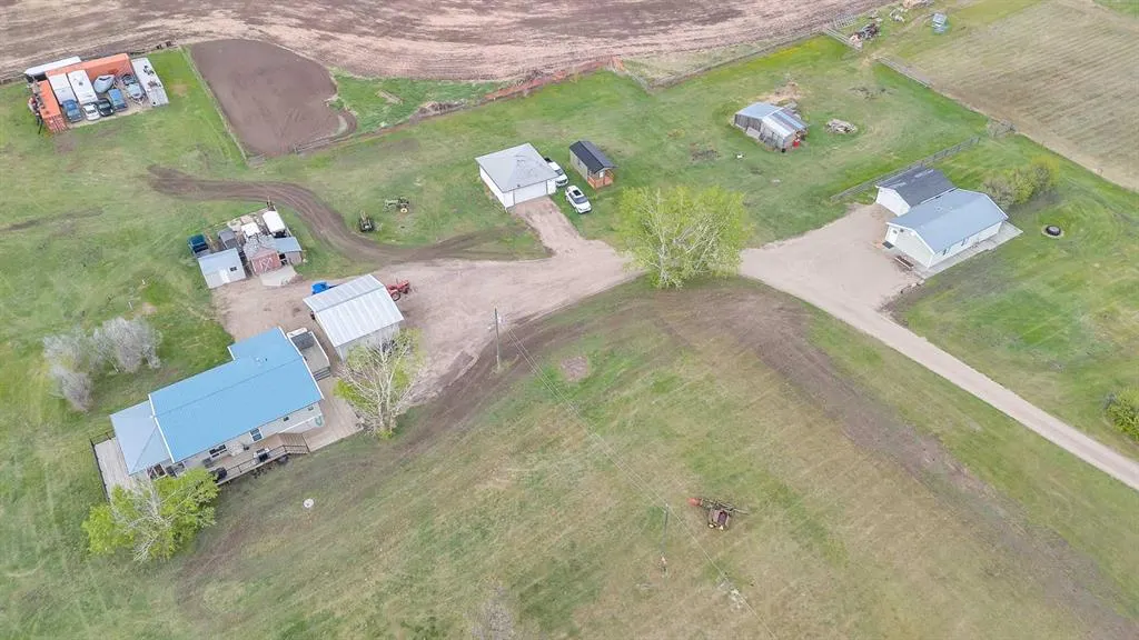 270046 Township Road 284