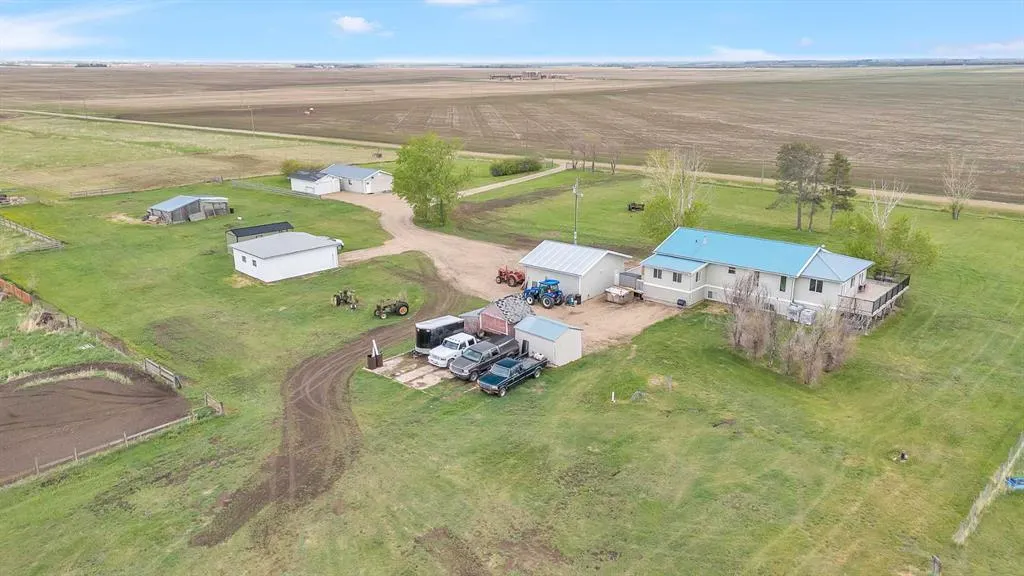 270046 Township Road 284