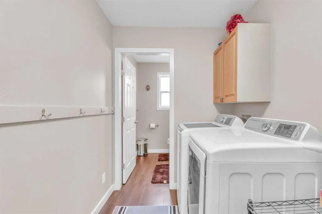 270046 Township Road 284