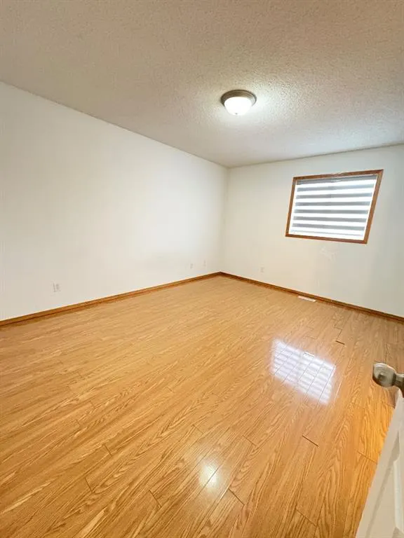 98 Tarawood Road NE