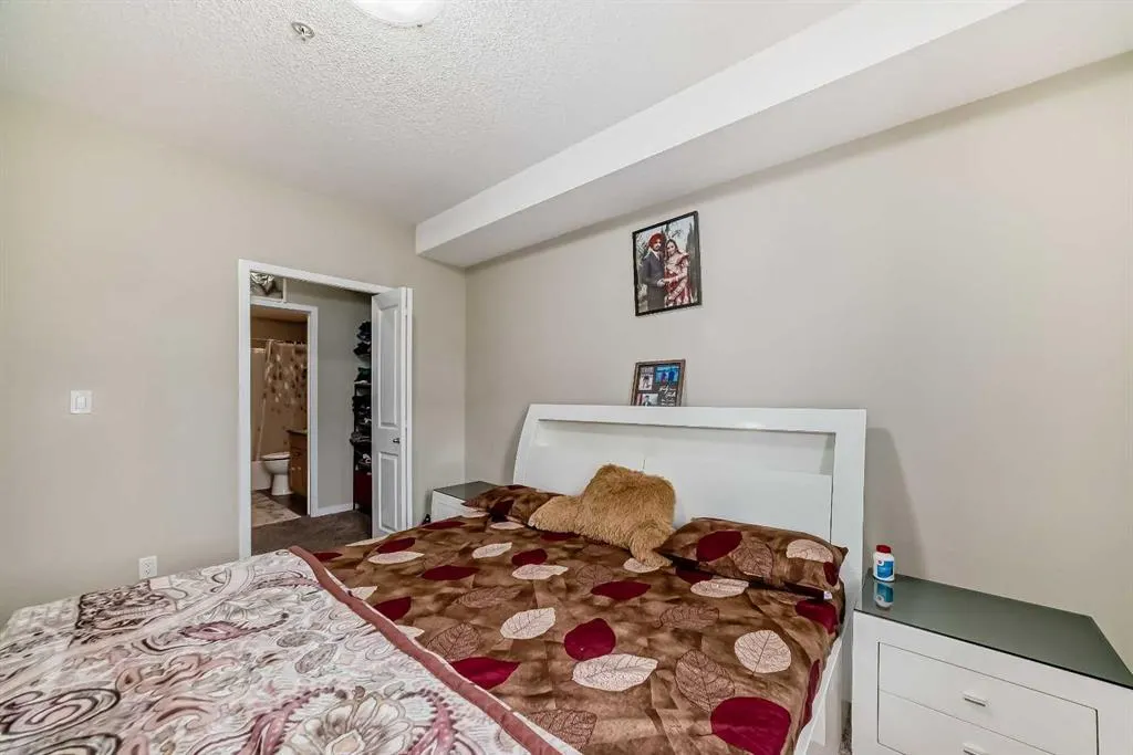333 Taravista Drive NE, #1215