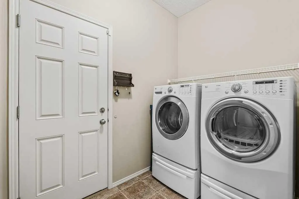 59 Cranfield Manor SE