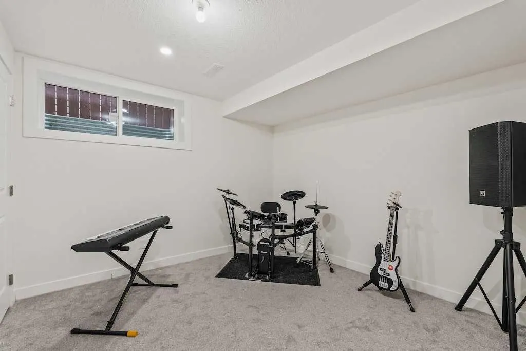 59 Cranfield Manor SE