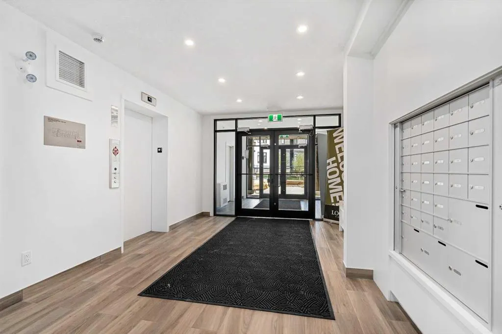 70 Sage Hill Walk NW, #411
