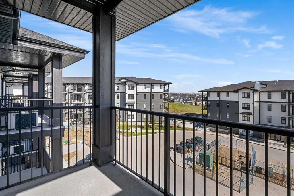 70 Sage Hill Walk NW, #411