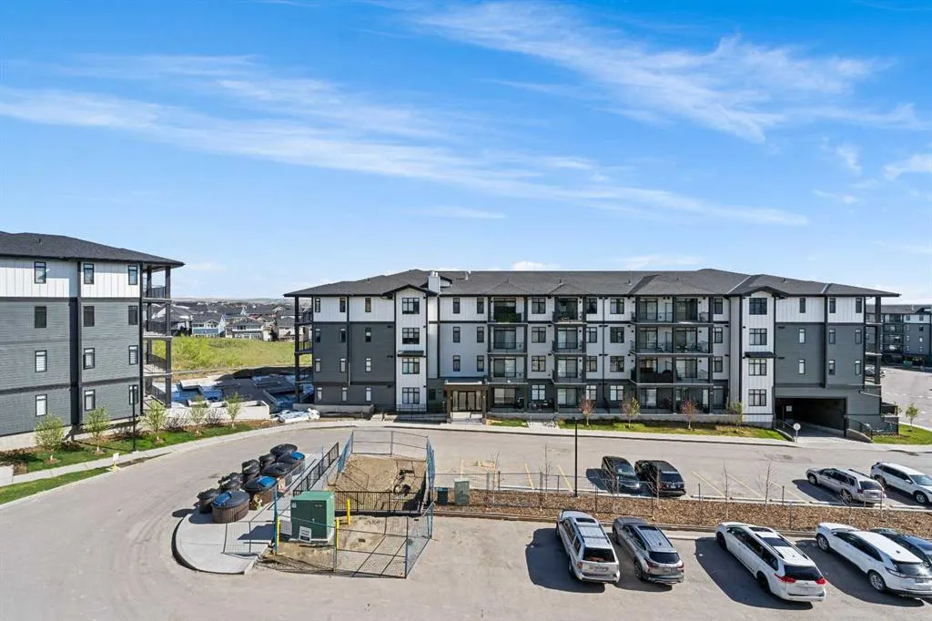 70 Sage Hill Walk NW, #411