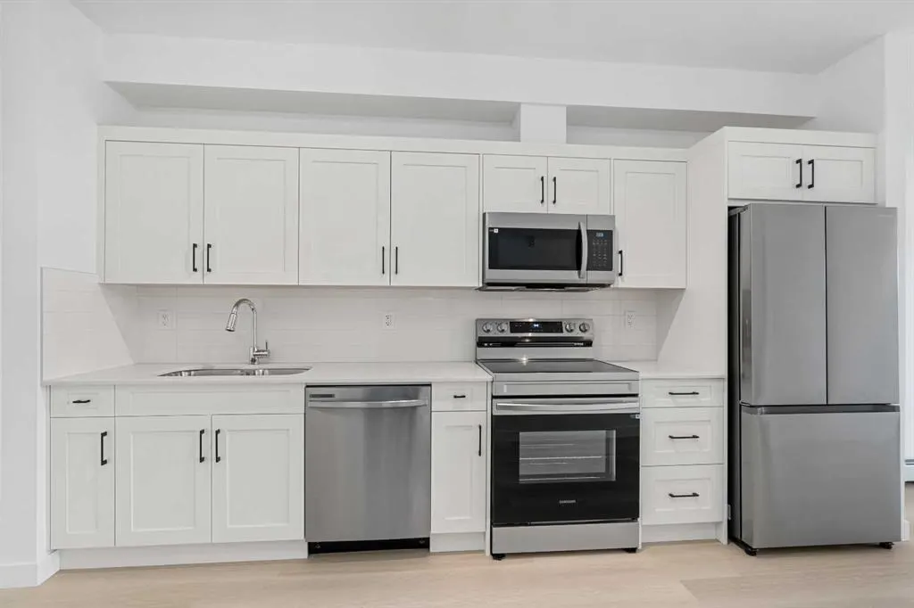 70 Sage Hill Walk NW, #411