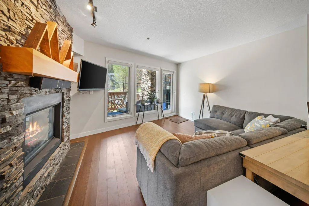 106 Stewart Creek Landing, #111
