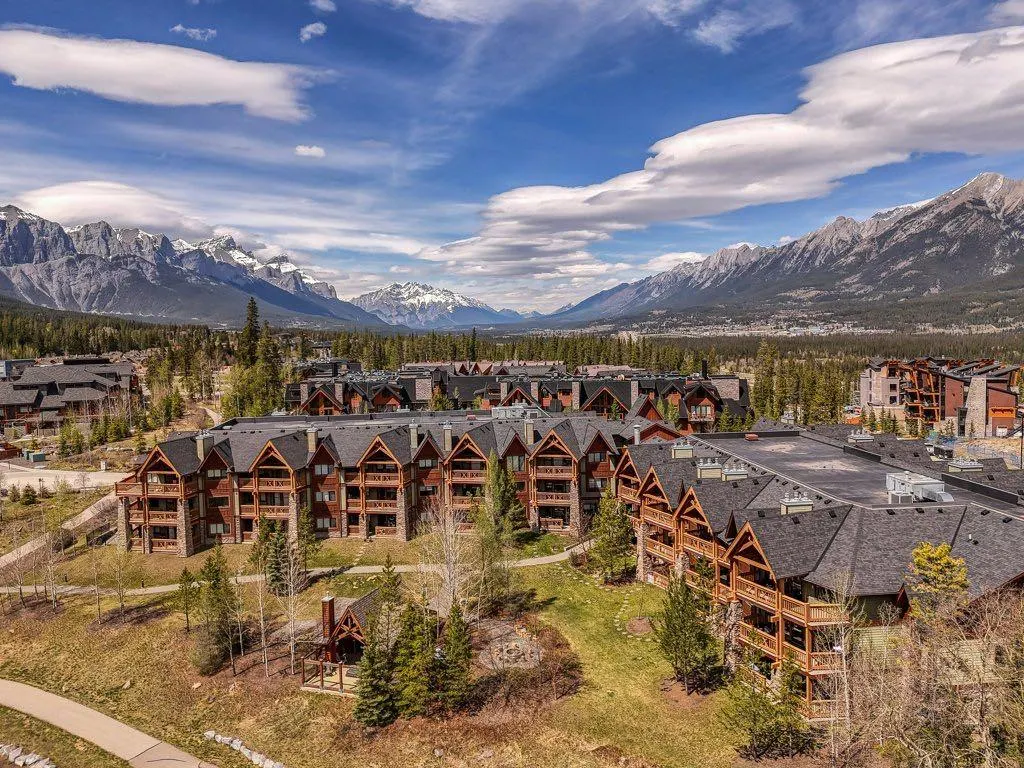 106 Stewart Creek Landing, #111
