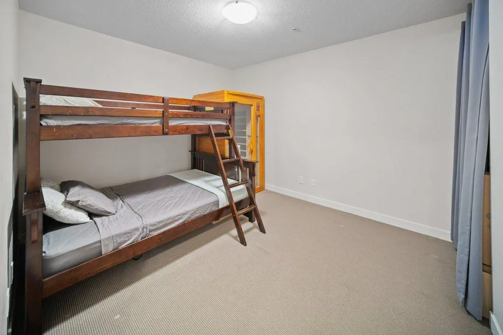 106 Stewart Creek Landing, #111