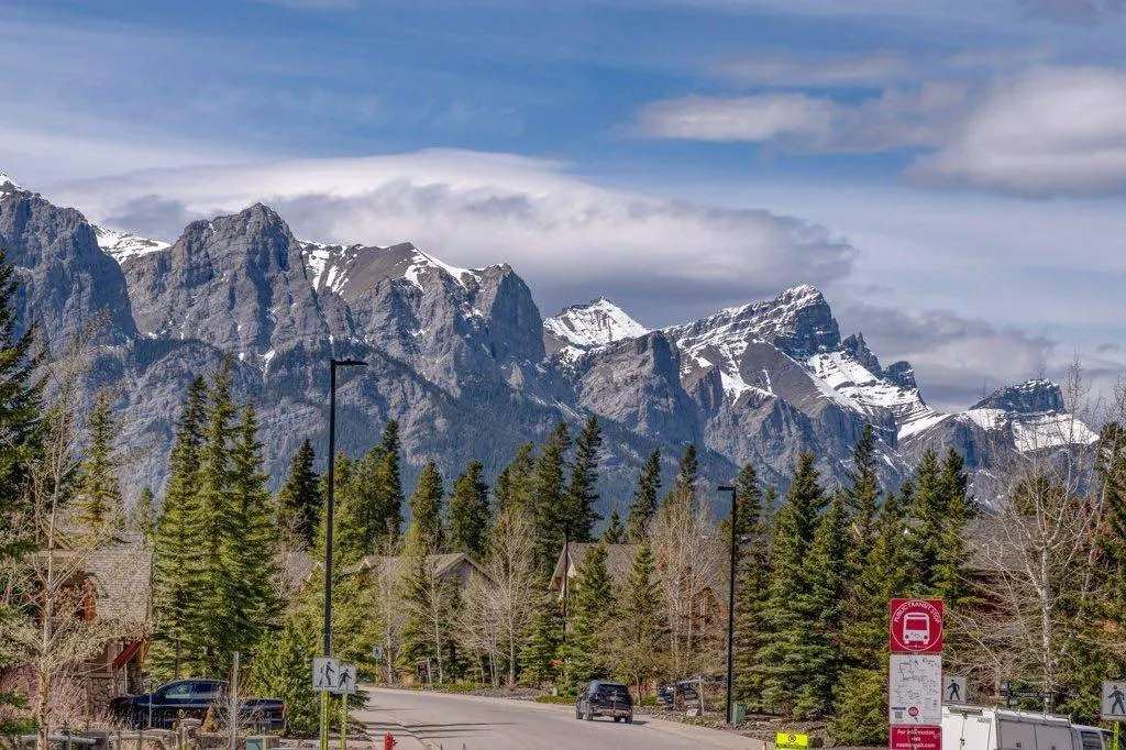 106 Stewart Creek Landing, #111