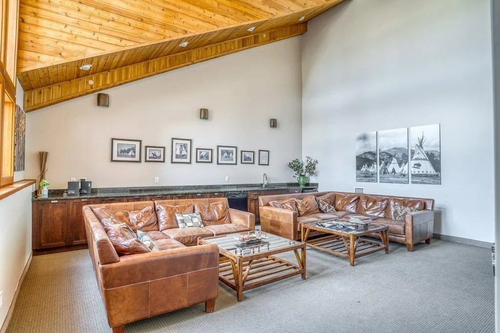 106 Stewart Creek Landing, #111